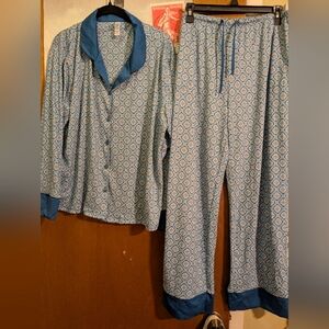 Flora Nikrooz Blue Patterned Pajama Set